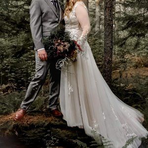 Wedding Dress with Sleeves